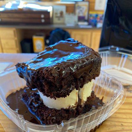 Lindsey's Rainbow Resort & Pot O' Gold Restaurant